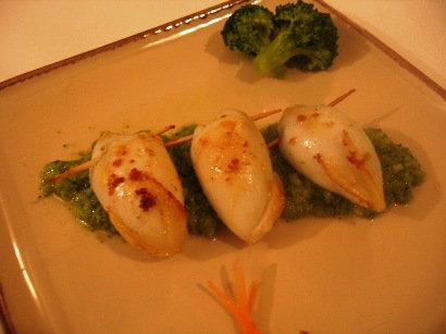 Calamari ripieni con purea di broccoli
